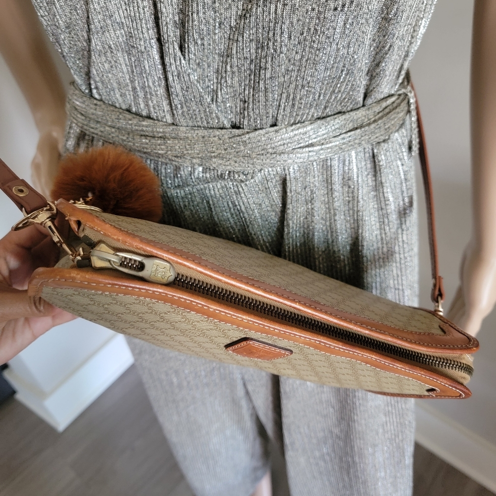 Authentic CELINE Clutch bag To Crossbody - Picture 10 of 15